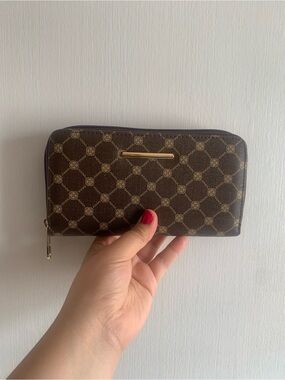Brown Patterned Zip Wallet - Women's Compact Clutch